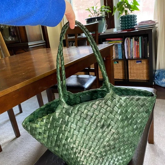 Dragon Diffusion Egola forest Green Woven Leather Tote - Picture 2 of 15